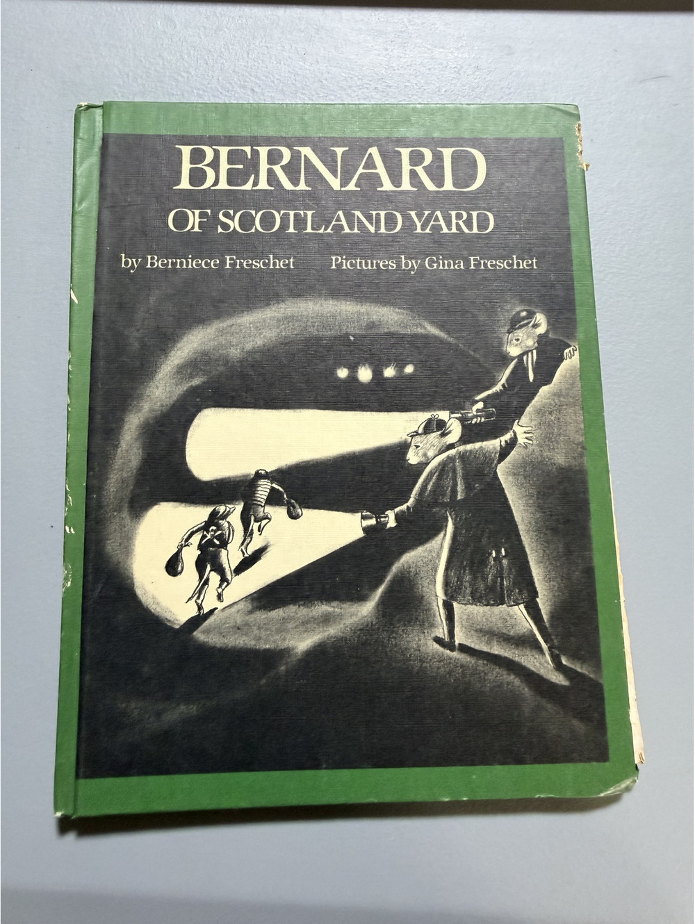 Bernard of Scotland Yard Berniece Gina Freschet 1978 Weekly Reader Vintage HC